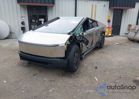 2024 Tesla Cybertruck Cyberbeast из США, поврежденный, VIN 7G2CEHEE0RA026091